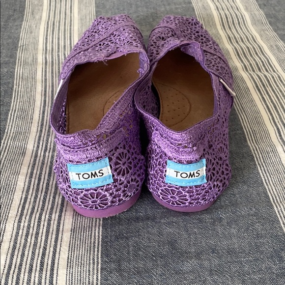 Crocheted Toms - Picture 3 of 4